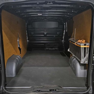 Laadvloermat rubber (traanplaat motief) Opel Vivaro verlengd L2 2014-2019