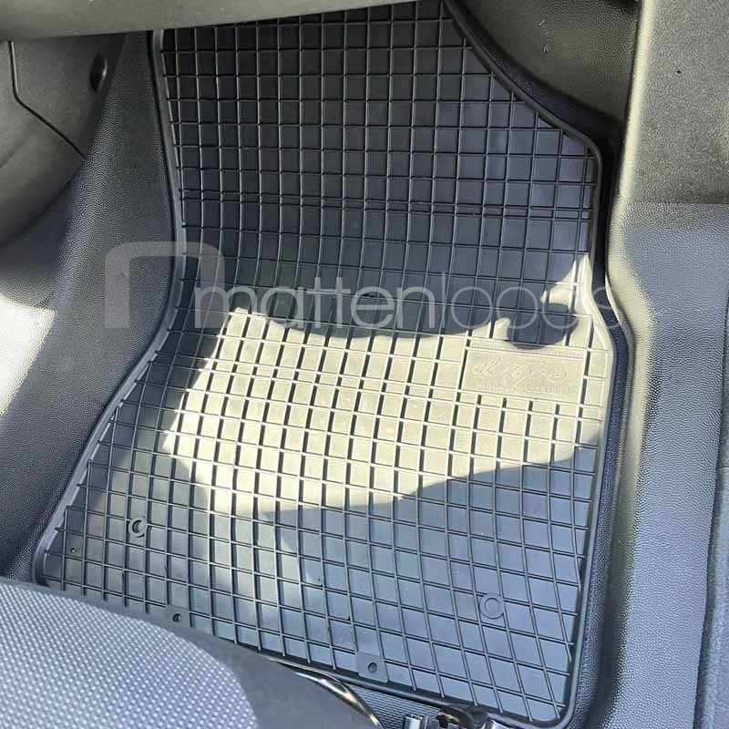 Tappetino conducente beige per: Citroen Berlingo II kombivan